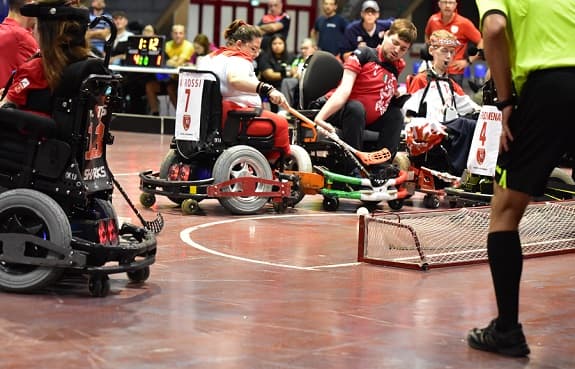 besnate-powerchair-hockey-carelli-03
