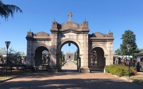 olgiateolona cimitero tombe degrado