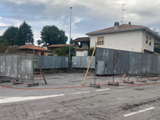 coarezza cartelloni posti auto