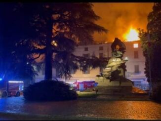 luino incendio piazza risorgimento