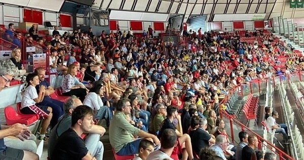 OJM Varese allenamento tifosi
