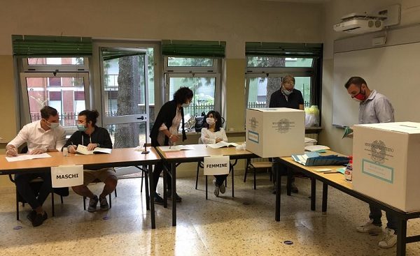 elezioni politiche affluenza altomilanese