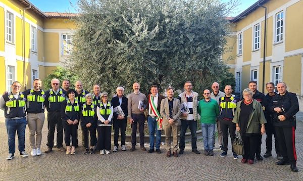 Albizzate protezione civile divise