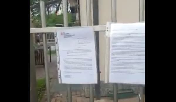 Gallarate casetta libri abusiva