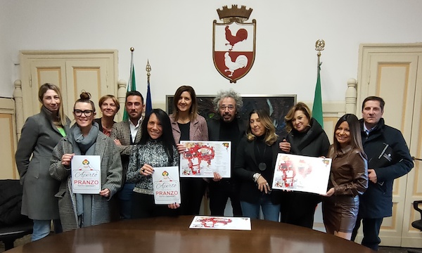Gallarate negozi giovedì pranzo