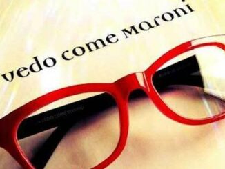 occhiali roberto maroni