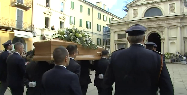 varese funerali roberto maroni