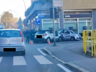 gallarate scontro auto via magenta
