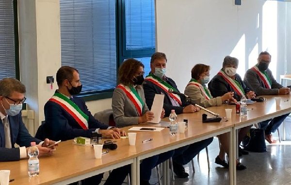 commercio distretto altomilanese contributi