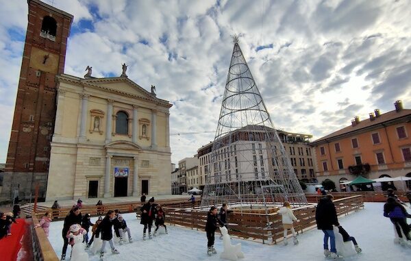 Gallarate natale foto negozi