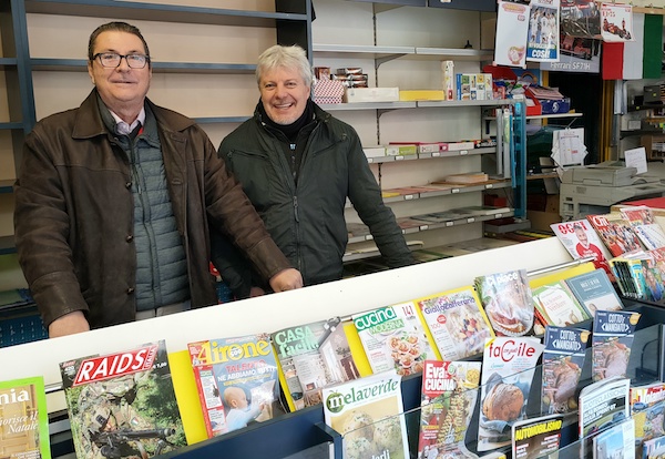 Gallarate edicola cartoleria sciare