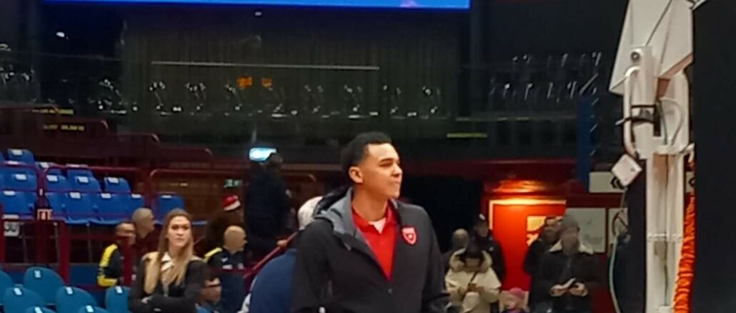 Openjobmetis Varese Owens Reyes