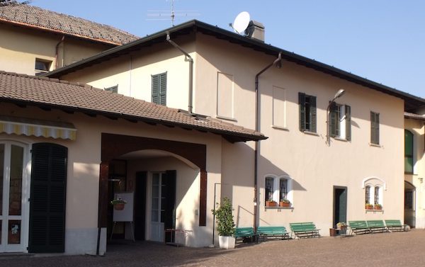Cassano asilo canossiane chiusura