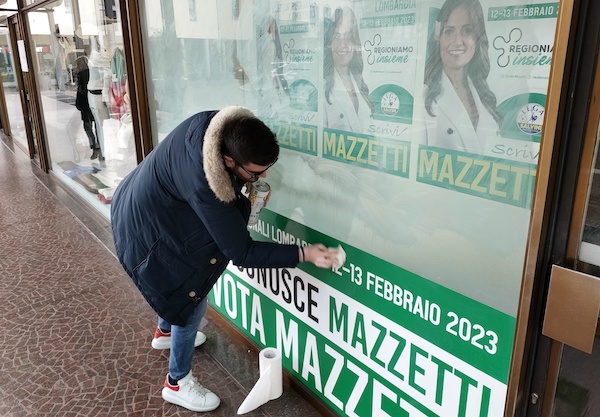 Gallarate mazzetti point vandali
