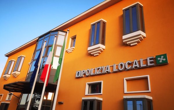 lonate ferno sede polizia locale