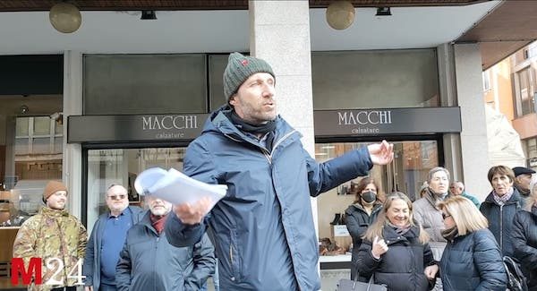 Gallarate ospedale flash mob