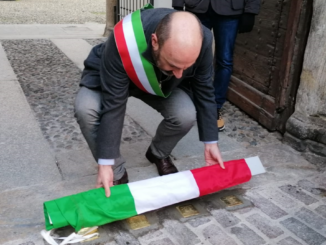 somma pietre inciampo