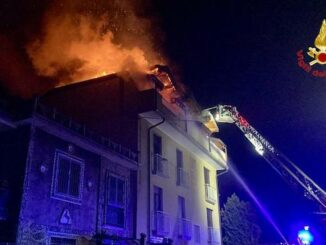Gallarate incendio tetto cedrate