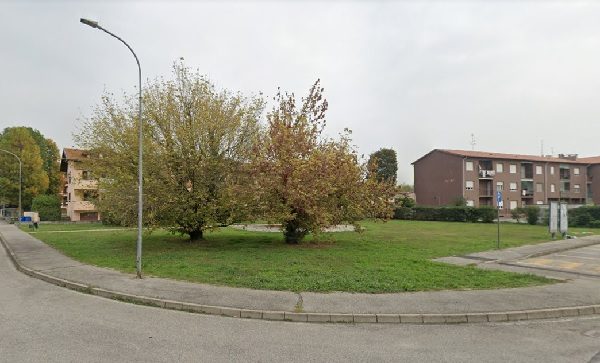 vanzaghello foibe martiri giardini