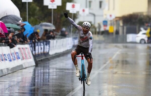 ciclismo laigueglia peters