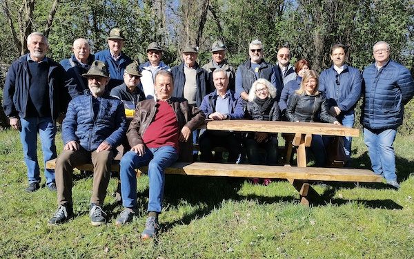 Cassano tavoli legno parco