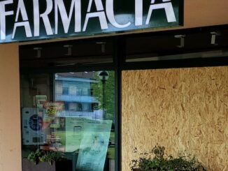 Tornavento farmacia furto bici