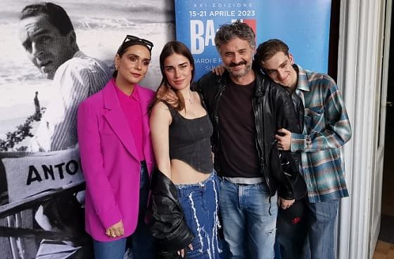 baff cast mare fuori 02