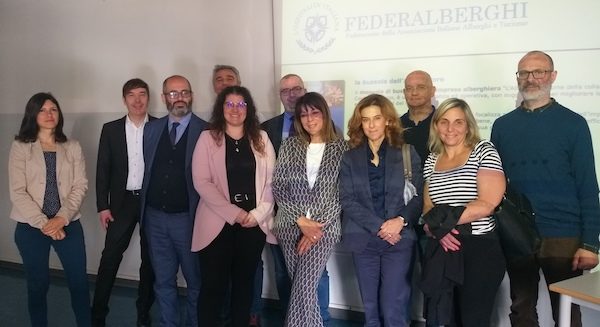 Varese federalberghi lavoro giovani