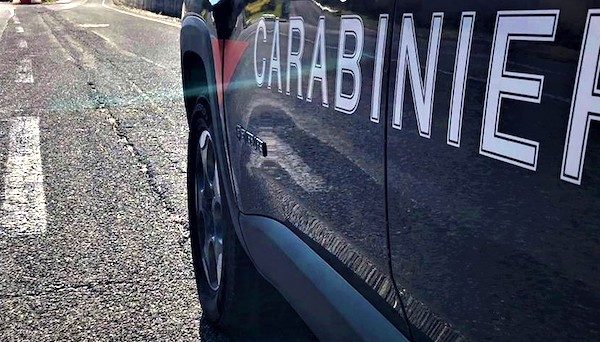 Gallarate jaguar spacciatore arresto