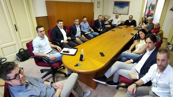 GALLARATE - Domani alle 16 tornerà a Gallarate l’assessore regionale al Welfare Guido Bertolaso per spiegare in che modo GALLARATE - Domani alle 16 tornerà a Gallarate l’assessore regionale al Welfare Guido Bertolaso per spiegare in che modo