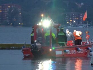 lago maggiore barca affondata