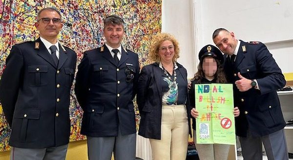 luino scuola cyberbullismo polizia