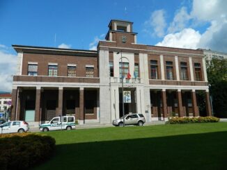 luino franzetti bandiera