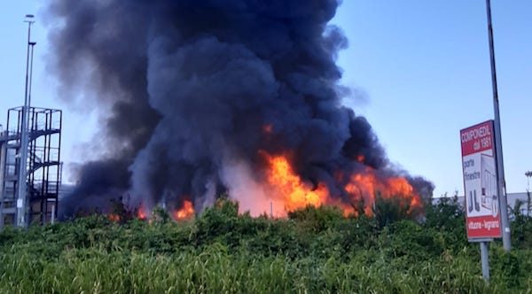 rescaldina incendio ditta