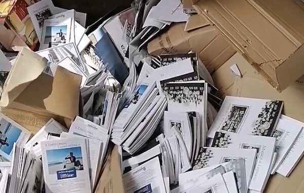 legnano libri discarica banda