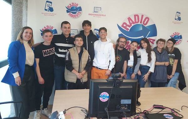 magenta radio studenti ipsia