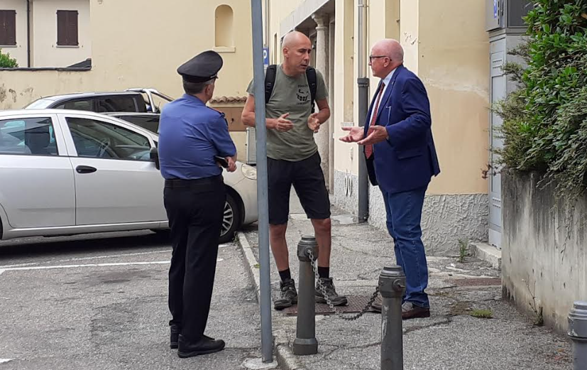 arsago toro animalisti protesta