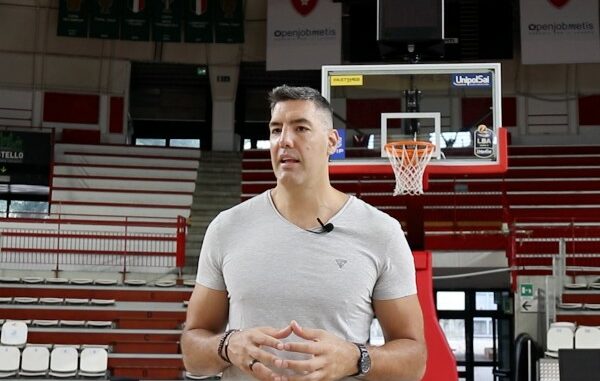 Luis Scola Goran Dragic