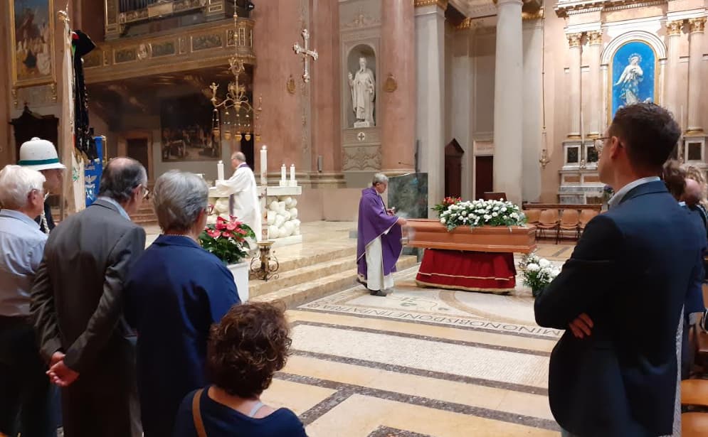 gallarate funerali edoardo guenzani
