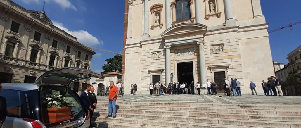 gallarate funerali edoardo guenzani