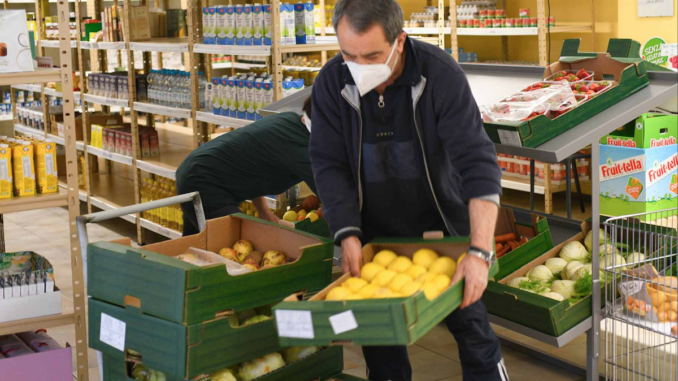 abbiategrasso povertà famiglie solidarietà