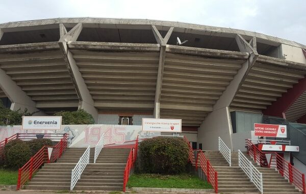 varese cantiere palazzetto divieto sosta