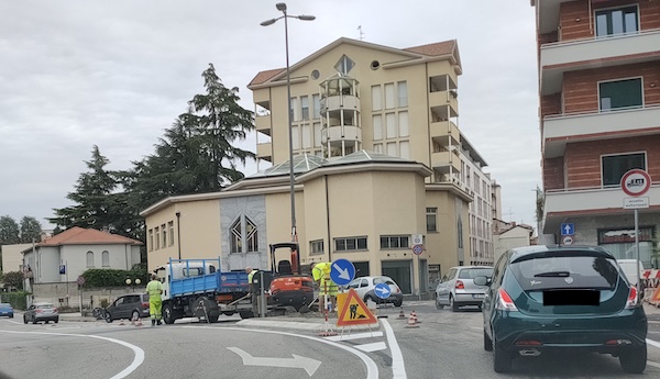 Gallarate via Mazzini viabilità
