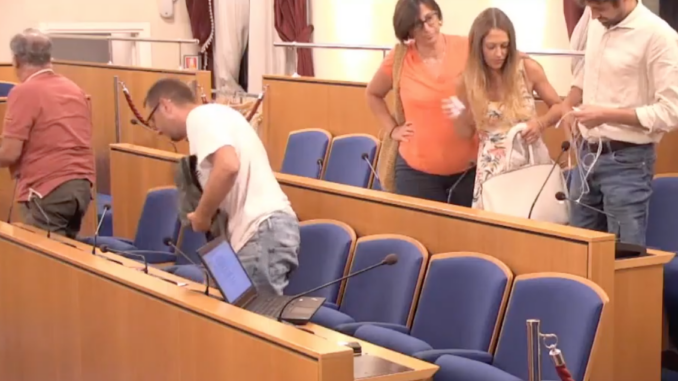 legnano rifiuti rissa legnarello