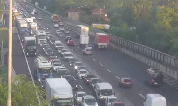 legnano traffico autostrada incendio