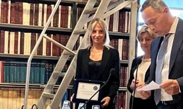 busto premio pari opportunità
