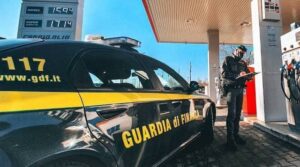 caro benzina controlli