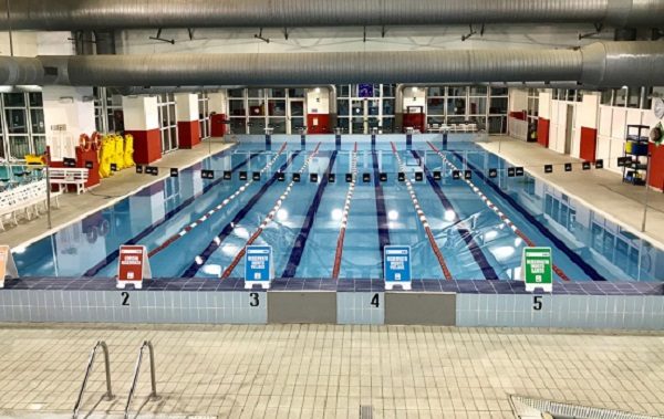 busto piscina pioggia