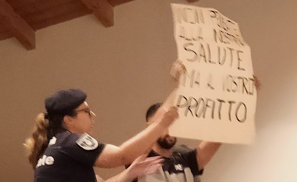 Busto nuovo ospedale contestazione