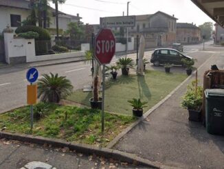 busto danni minacce arrestato